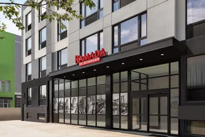 Photo 2 - Ramada By Wyndham Brooklyn Empire Blvd
