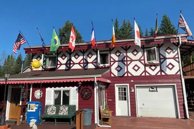 Photo 2 - Billie's Backpackers Hostel