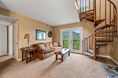Photo 5 - Hot Tub Heated Pool Mountain Views Sleeps 6