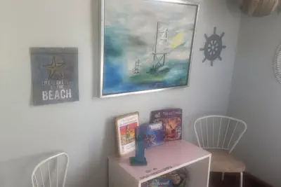 Photo 5 - Mama Jeans Pillowville Home