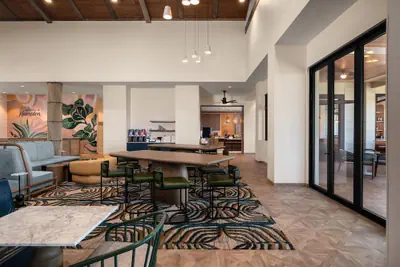 Photo 4 - Hampton Inn & Suites Maui North Shore