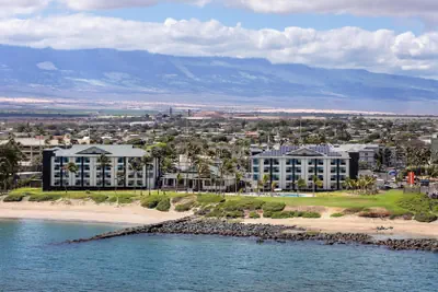 Photo 2 - Hampton Inn & Suites Maui North Shore