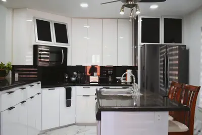 Photo 2 - Family Luxury Home With Pool in Mcallen Near by Hospitals and Stores