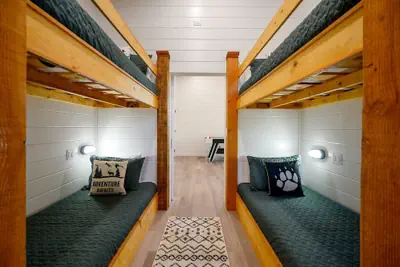 Photo 5 - New, Modern, Bunk Room, Game Room, Playground, Hot tub