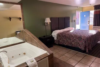 Photo 5 - Relax Inn