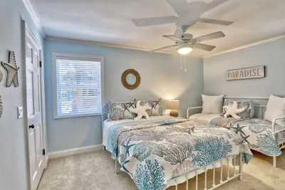 Photo 2 - Pelican Pointe 4C