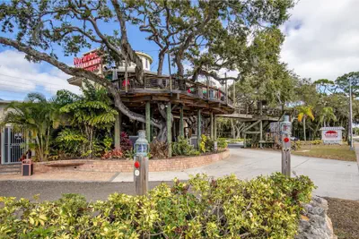 Photo 2 - Colony Beach Club 126