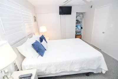 Photo 4 - Colony Beach Club 126