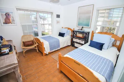 Photo 5 - Colony Beach Club 223