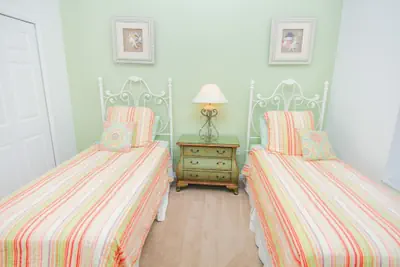 Photo 5 - Oceanwalk 9-204