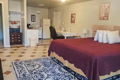 Photo 5 - Camaray Motel