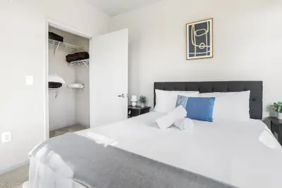 Photo 4 - DC Charm in Crystal Apartments