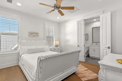 Photo 5 - Sand Dollar Beach Cottage