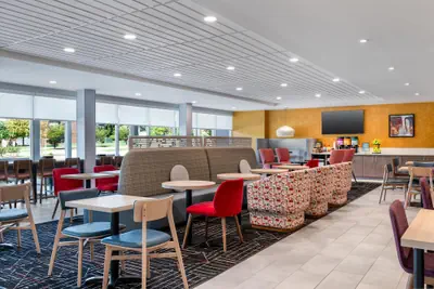 Photo 4 - Home2 Suites By Hilton Ann Arbor South