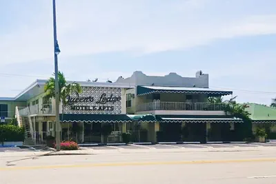 Photo 2 - Queens Lodge Motel