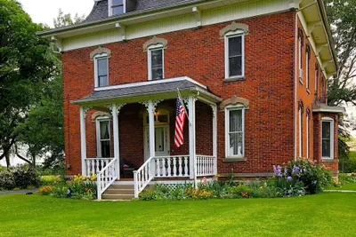 Photo 2 - The Vine Bed & Breakfast LLC