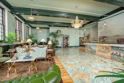 Photo 2 - The Aldenberg Hotel