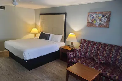 Photo 5 - Tilton Lodge Inn and Suites