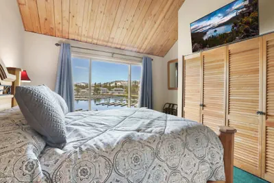 Photo 5 - Tahoe Keys Marina View: 3 Bdr, Desirable Community