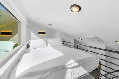 Photo 5 - Echo Loft: A Modern Escape