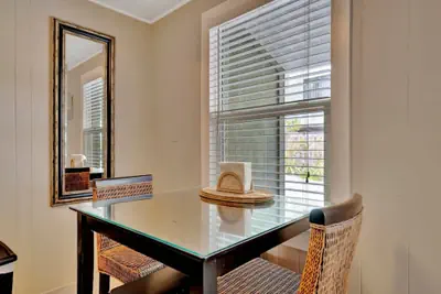 Photo 4 - Stones Throw Beachside Bungalow 1 ON THE Beach