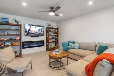 Photo 4 - Cozy Pet Friendly 3 Bedroom