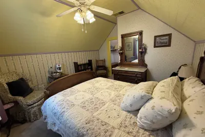 Photo 5 - Roseberry House Bed & Breakfast
