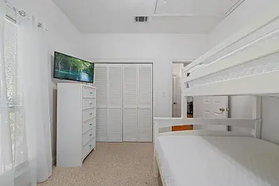 Photo 5 - Beachwood Bliss
