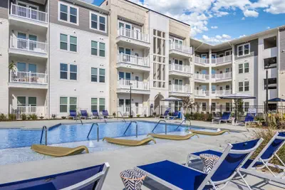 Photo 2 - Landing Apartments Mason Creek Circle