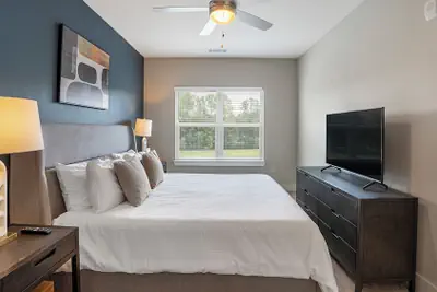 Photo 4 - Landing Apartments Mason Creek Circle