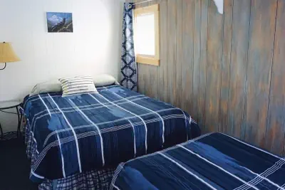 Photo 2 - The Tides Inn
