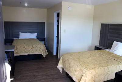 Photo 4 - Homestead Inn