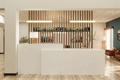 Photo 3 - The Bridges Hotel
