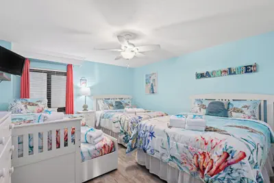 Photo 3 - Watercrest Waves! Beachfront 2br/2ba Condo, Sleeps 8, Stunning Gulf Views!
