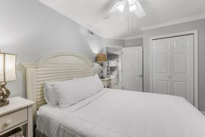 Photo 4 - Westwind 802