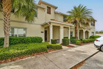 Photo 4 - Spacious 4BR Townhome With Pool at Storey Lake