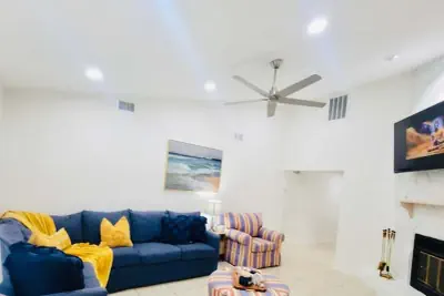 Photo 5 - Stunning 4BD Jacuzzi - 4 Min To Beach Panama City