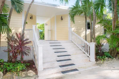 Photo 3 - Island Palm Estate in Islamorada