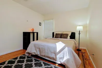 Photo 3 - Convinient Location in Los Angeles