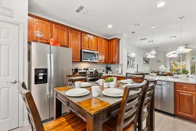 Photo 4 - 5014 Tideview Circle #9