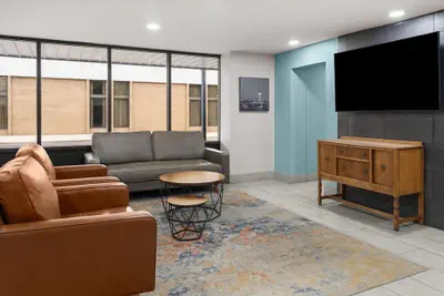 Photo 5 - Super 8 By Wyndham Great Falls City Center