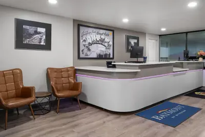Photo 3 - Super 8 By Wyndham Great Falls City Center