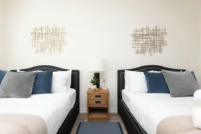 Photo 4 - Hollywood Apartment Near Walk of Fame