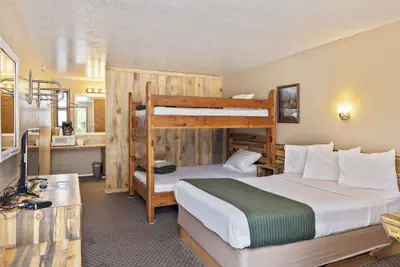 Photo 5 - Birch Glen Hotel