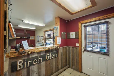 Photo 3 - Birch Glen Hotel