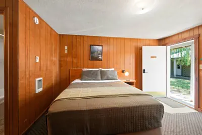 Photo 5 - Birch Glen Hotel