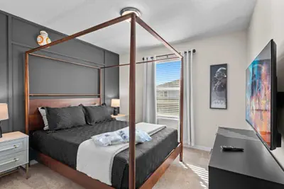 Photo 4 - Beautiful 5BR Home Private Pool and Themed Rooms