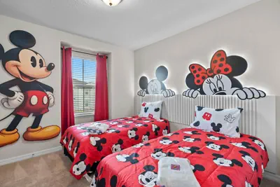 Photo 3 - Beautiful 5BR Home Private Pool and Themed Rooms
