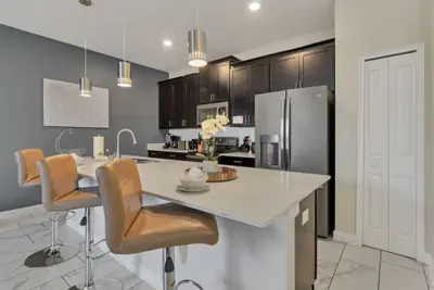 Photo 5 - Your 4bdr Vacation Home - 4838