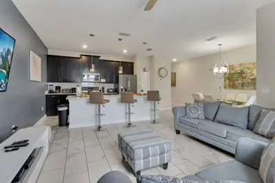 Photo 3 - Your 4bdr Vacation Home - 4838